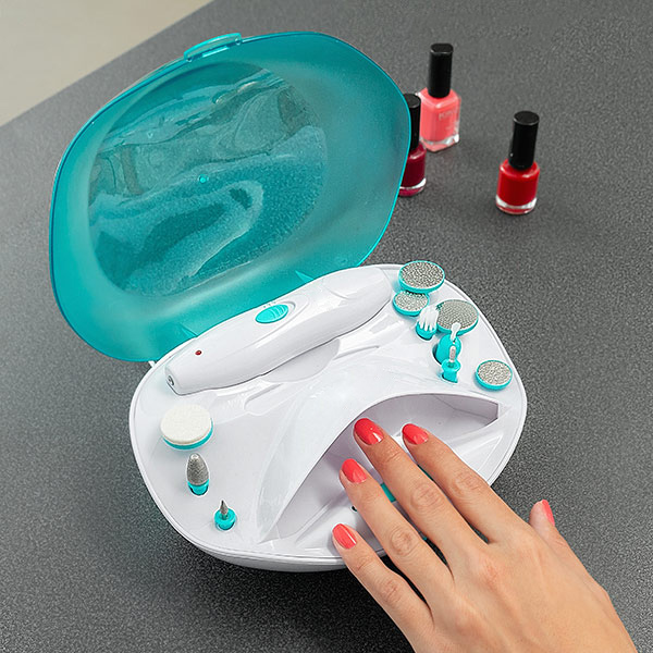 Komplett manikyr- och pedikyrkit