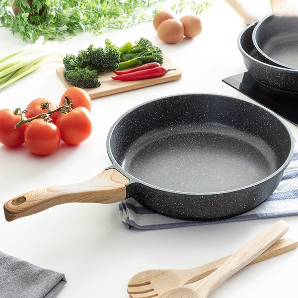 Premiumstekpanna med graniteffekt (28 cm)