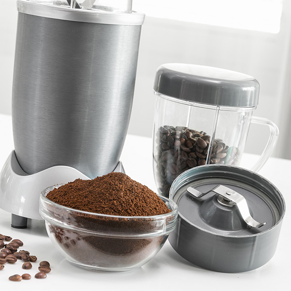 Grå 600W Nutri-blender med smart One Touch och receptsamling