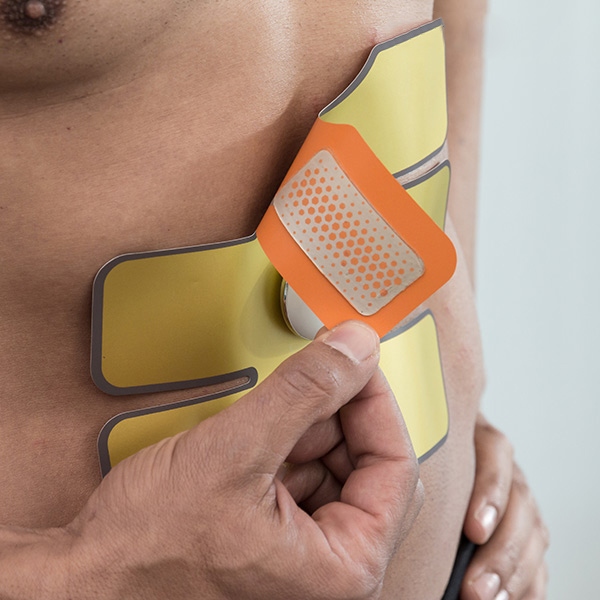 Abs-träningspatch med elektroimpulser