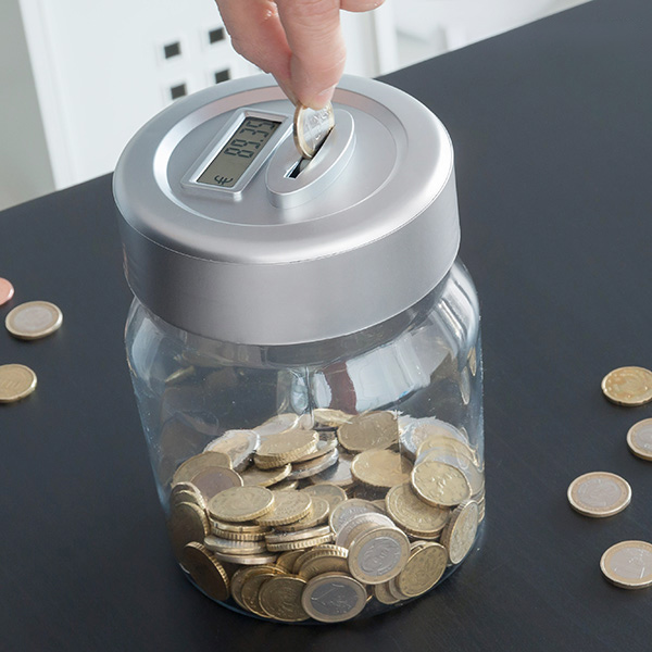 Digital spargris med mynt­räknare