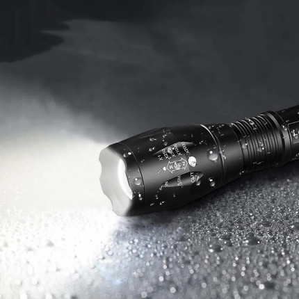 Vattentålig och stötsäker kraftlampa med LED