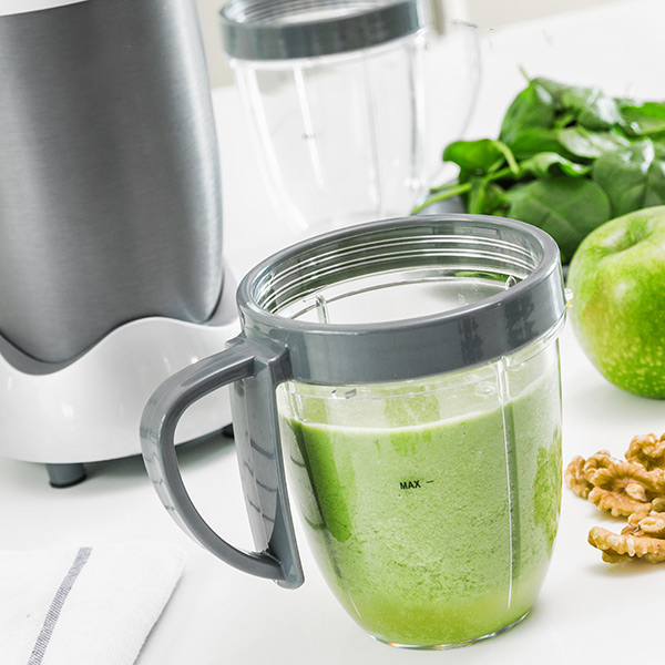 Grå 600W Nutri-blender med smart One Touch och receptsamling